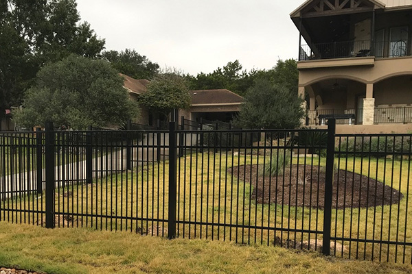 Custom Iron Fence - Custom Home Builder New Braunfels
