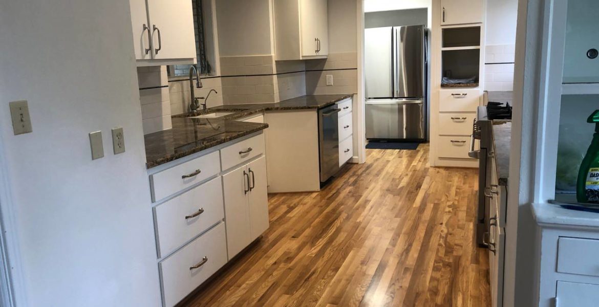 How Do You Choose the Right Remodeling Services Contractor? - Custom Home Builder New Braunfels